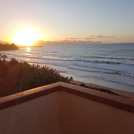 La Finestra Sul Mare Piano 2 Villa ตรัปเปโต ภายนอก รูปภาพ