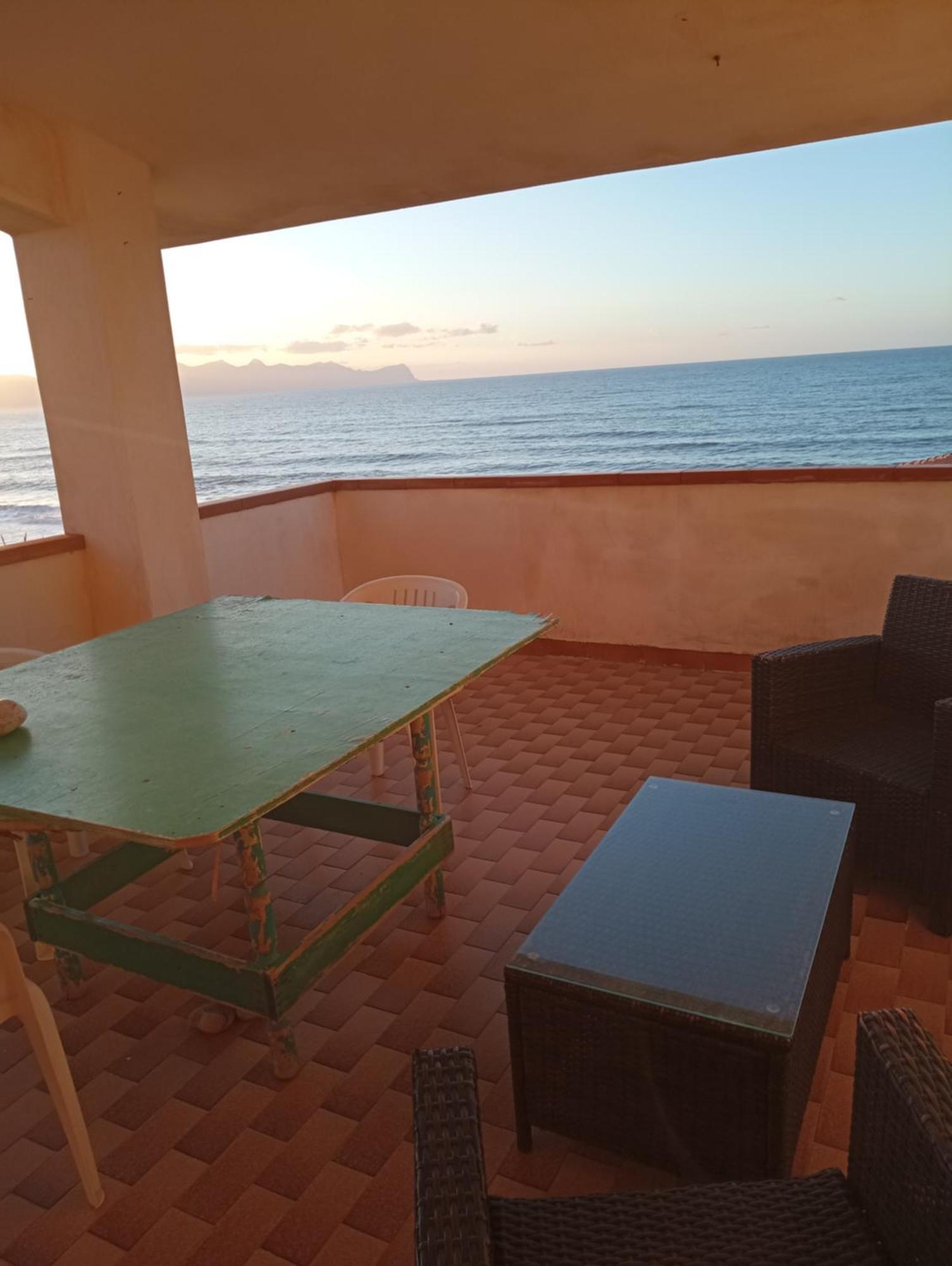 La Finestra Sul Mare Piano 2 Villa ตรัปเปโต ภายนอก รูปภาพ